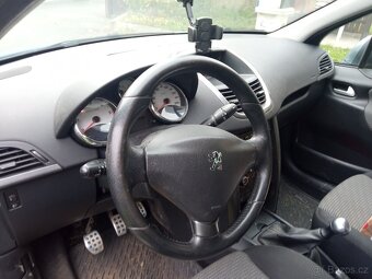 Peugeot 207 1,6hdi - 4