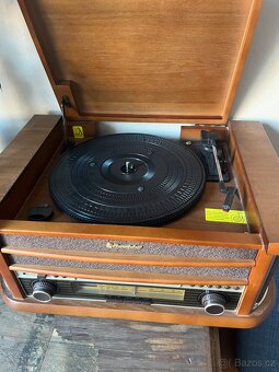 Retro radio Roadstar - 4