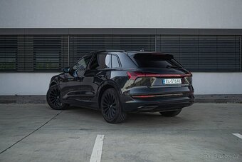Audi E-tron 55 quattro Advanced - 4