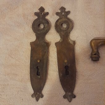 Staré mosazné zámky - 4