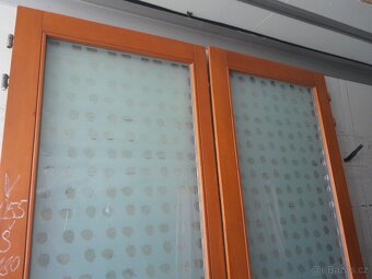Dvoukřídle dřevěné dveře s dvojitým sklem - 4