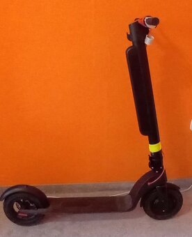 Elektrokoloběžka easybike X10 - 4