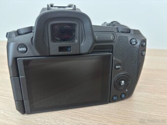 Canon EOS R - 4