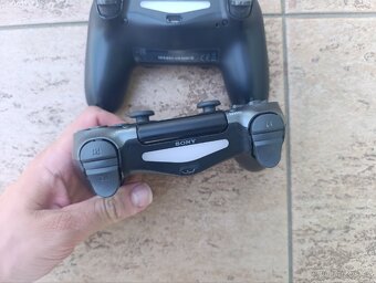 PS4 PlayStation 4 Sony Dualshock ovladač - 4