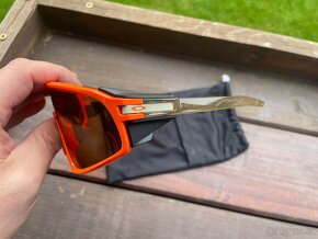 Oakley Latch Panel Orange/Prizm Bronze - 4