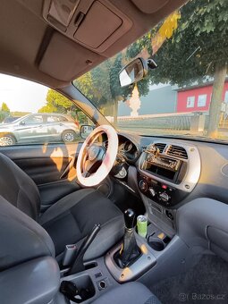 Toyota Rav - 4