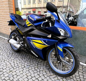 Yamaha YZF-R125 - 4