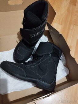 Boty - 4