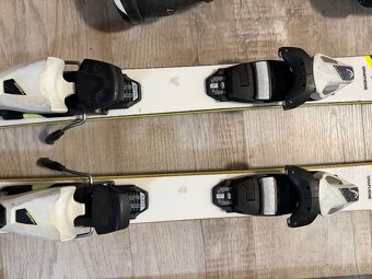 Lyžařské vybavení komplet ,140 cm ,boty 295 mm - 4