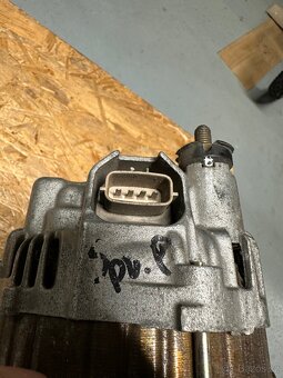 Alternátor mitsubishi colt - 4