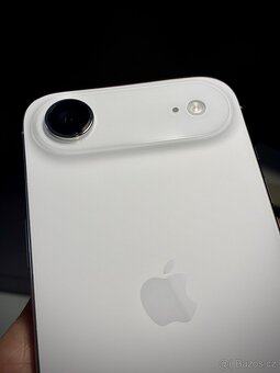 IPhone 17 Air + Pitaka - 4