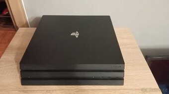 PS4 PRO 1TB - 4