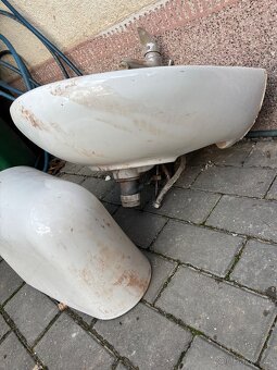 Keramické umyvadlo včetně baterie - 4