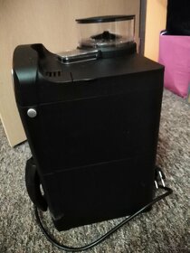 Nový kávovar s mlýnkem - 4