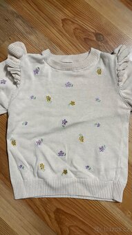 Dívčí svetřík vel. 110 - 4