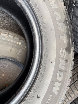 Zimní pneu 235/65/16c - 4
