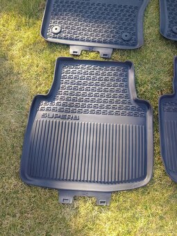 Originál koberečky Superb 3 - 4