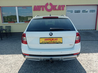 Škoda Octavia Scout 2.0 TDI 135kW/4x4/Tažné - 4