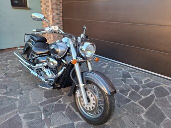 Suzuki Intruder C800 - 4