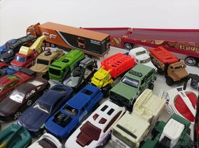 autíčka Hotwheels a Matchbox - 4