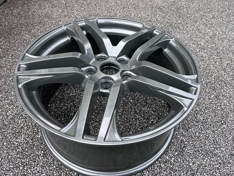 Mazda CX7 2011 2,2 D127 kw CHIP 4X4 Super stav Černá Perl. - 4