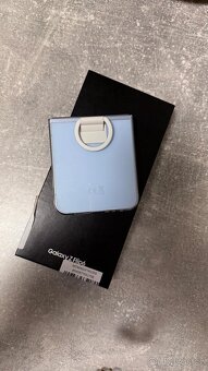 Samsung Galaxy Z Flip6 TOP - 4