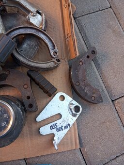 Babetta 210 spojky brzdové bubny a nějaké drobnosti - 4