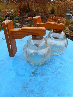 NÁSTĚNNÉ LAMPIČKY - 4