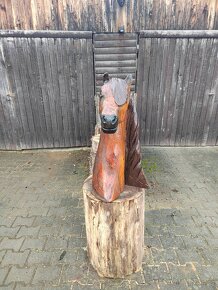 Hlava koně motorovou pilou - 4