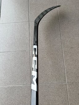 CCM JETSPEED FT8 Pro, levá, P29 a 28, flex 75 a 85 - 4