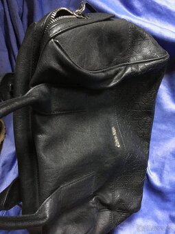 Černá dámská kabelka Calvin Klein - 4