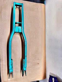 Přední vidlice Stadion S22 - 4