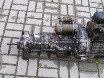 Motor Škoda 100 - 4