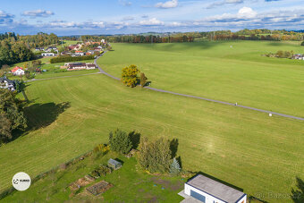 stavební pozemek o výměře 2.120 m2 v obci Vojkovice - 4