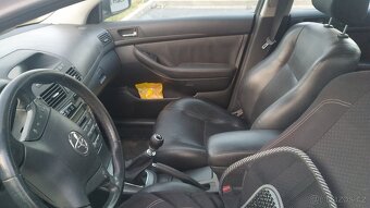 Toyota Avensis 2,0 D combi - 4