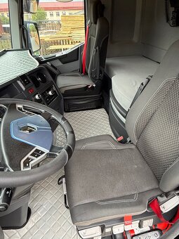 Renault T480 - 4