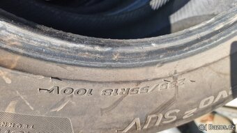 PRODÁM 2 LETNÍ PNEU HANKOOK 235/55/18, CENA JE ZA 2 PNEU.INF - 4