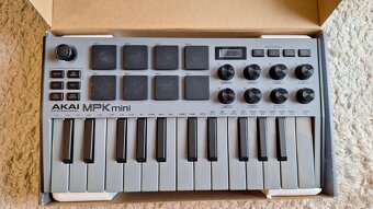 AKAI MPK mini - 4