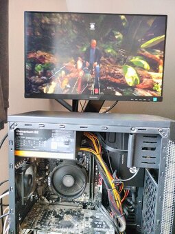 Herní/Pracovní PC s RX 570, Ryzen 3, SSD + HDD, 8 GB RAM
 - 4