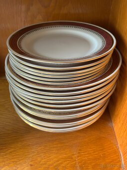 Sada talířů jídelní set Thun - 4