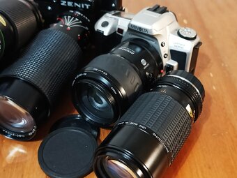 2- FOTOkonvolut - fotoaparáty, objektivy (Minolta, Zenit) - 4