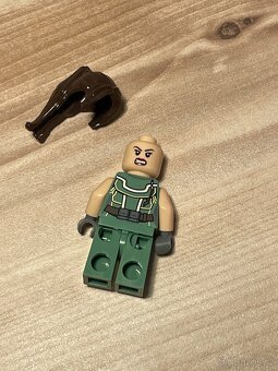 Lego Star Wars 9497 Starfighter třídy Striker - 4