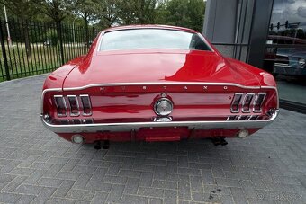 Ford Mustang Fastback 1968 - 4