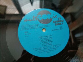 LP Vlajka letí vzhůru - 4