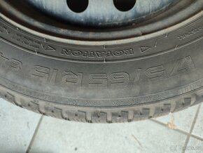 Pneumatiky a plechové disky na Toyota Yaris - 4