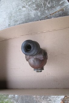 MG TD - Brzdová pumpa , brzdový válec - 4