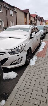 Hyundai i40 16crdi prémium výbava - 4