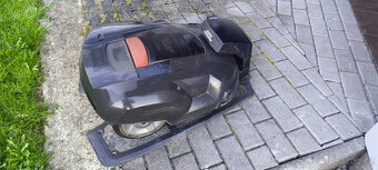 robotická sekačka Husquarna ACX230 - 4