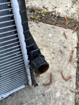 Chladič a Expanzka e39 525tds - 4