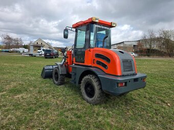 KLOUBOVÝ NAKLADAČ EVERUN ER10B - 4